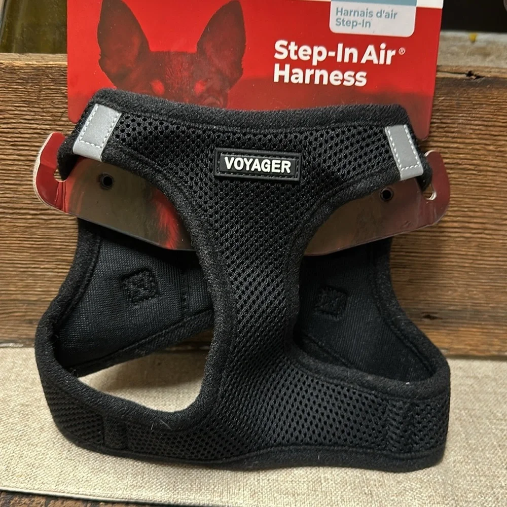 Voyager small. Step in air harness black new